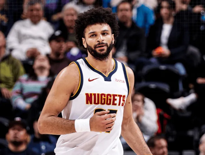 掘金本赛季面对爵士2胜0负,跨赛季面对爵士取得8连胜